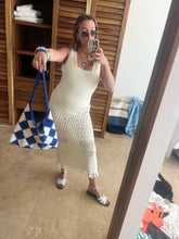 Load image into Gallery viewer, Checks out bag
